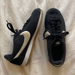 Nike Classic Cortez black canvas with white fuzz